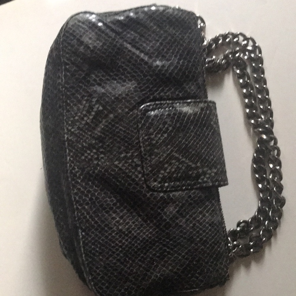 Handbag - Picture 4 of 8